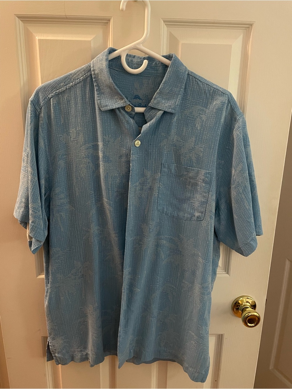 Tommy Bahama Blue Camp Shirt Men’s Medium 100% silk